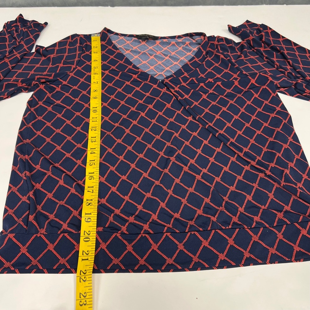 Banana Republic Wrap Blouse Long Sleeve Geometric Print Top Size S - Picture 8 of 9